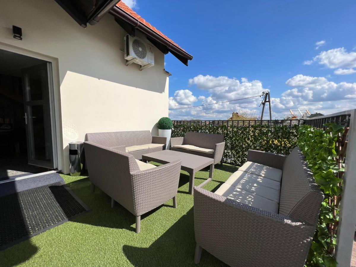 Comfort Zone Ostroda Villa Apartment Duplex Luaran gambar